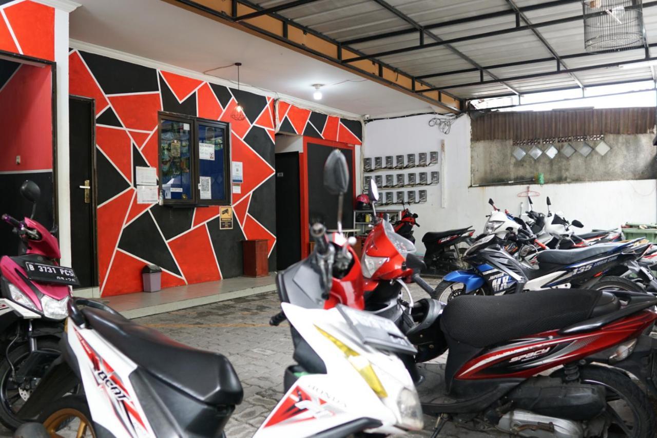 Cosmo Tanjung Duren Mitra Reddoorz Jakarta Eksteriør bilde